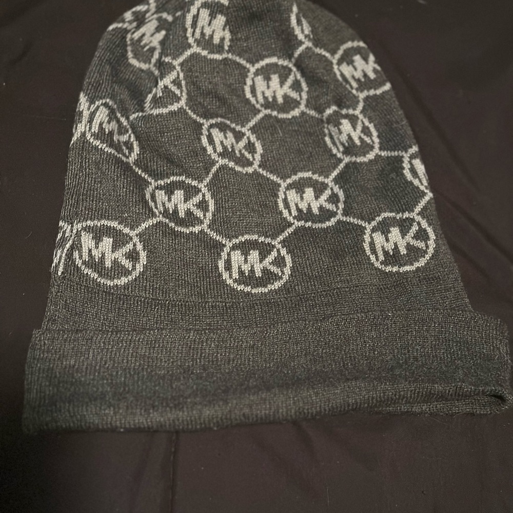 Michaels Gray Patterned Knit Hat